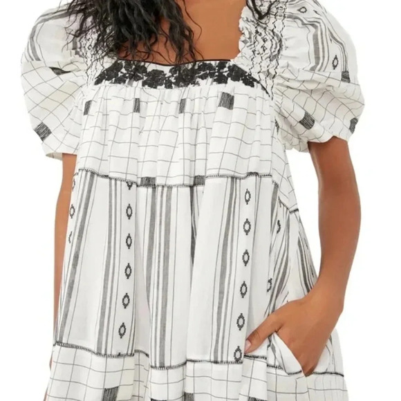 NWT Women’s Free People Jamie  Embroidered Maxi Dress Size S/ M - Picture 3 of 7